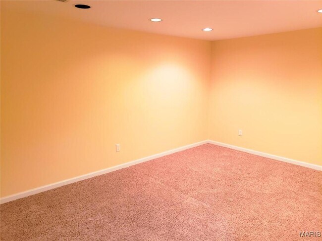 Building Photo - 803 Clayworth Dr