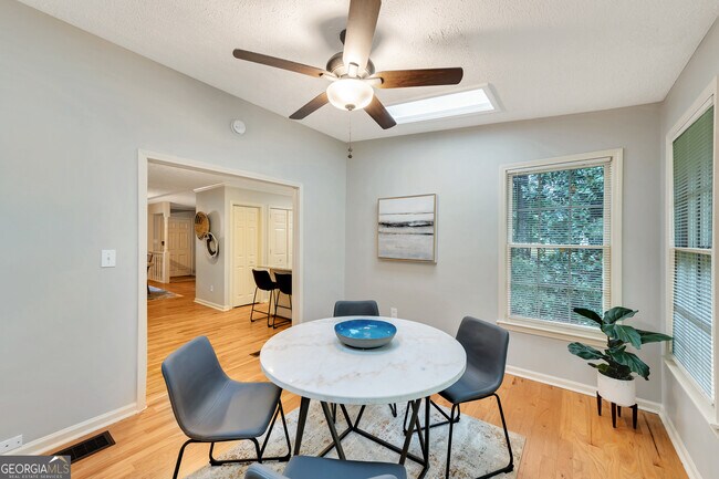 Building Photo - 1120 Wiley Bridge Rd