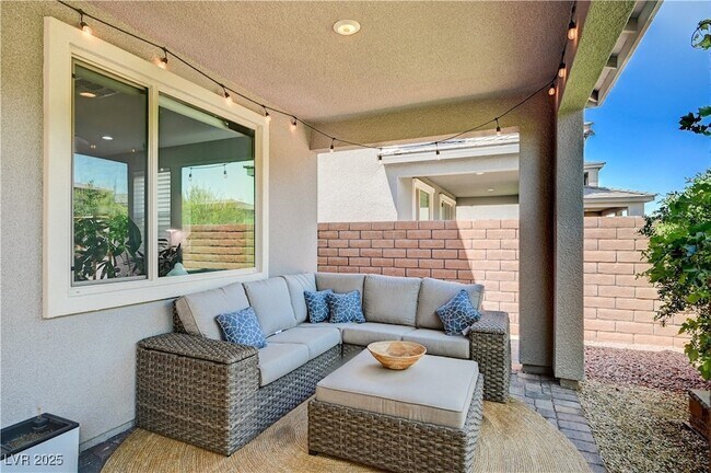Building Photo - 4160 Elegant Chateau St