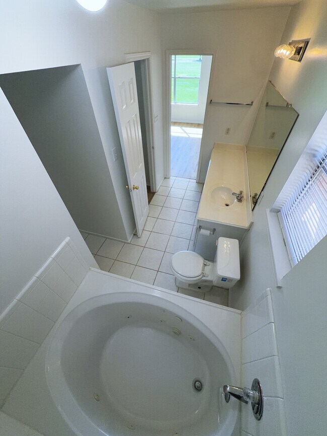 Building Photo - 6658 Sharpstown Green Cir