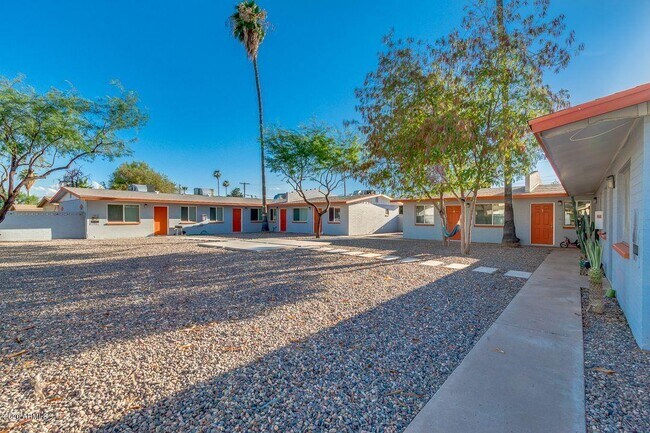 Building Photo - 2020 N 49th St