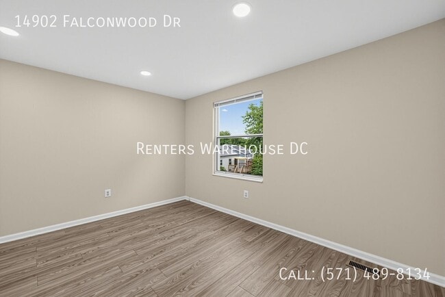 Building Photo - 14902 Falconwood Dr
