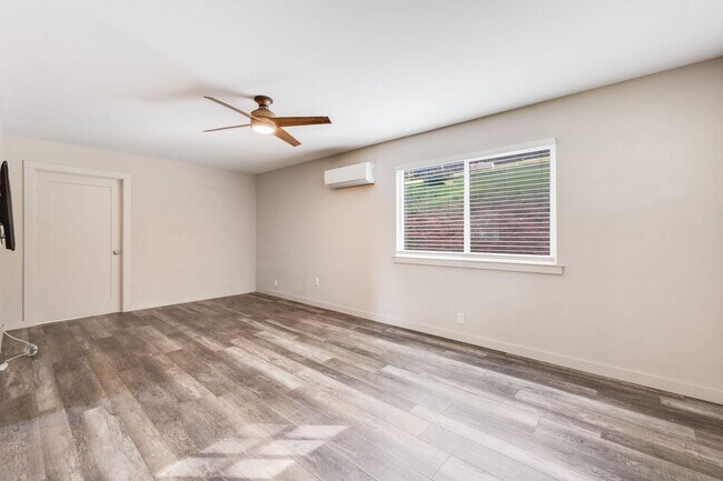 Building Photo - Updated Georgetown Home on 5 Acres with Huge Deck!