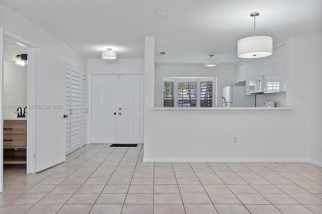 Building Photo - 706 NW 108th Terrace