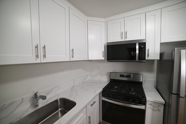 Building Photo - Newly remodeled studio in a gated building...