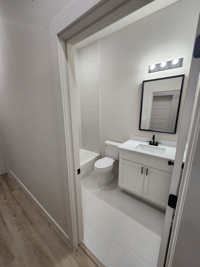 Building Photo - 9711 Cargill St