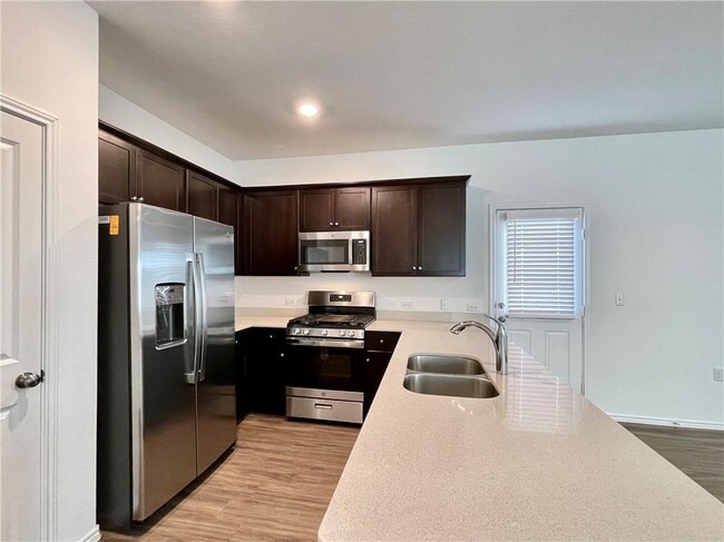 Building Photo - 2408 Nightview Dr