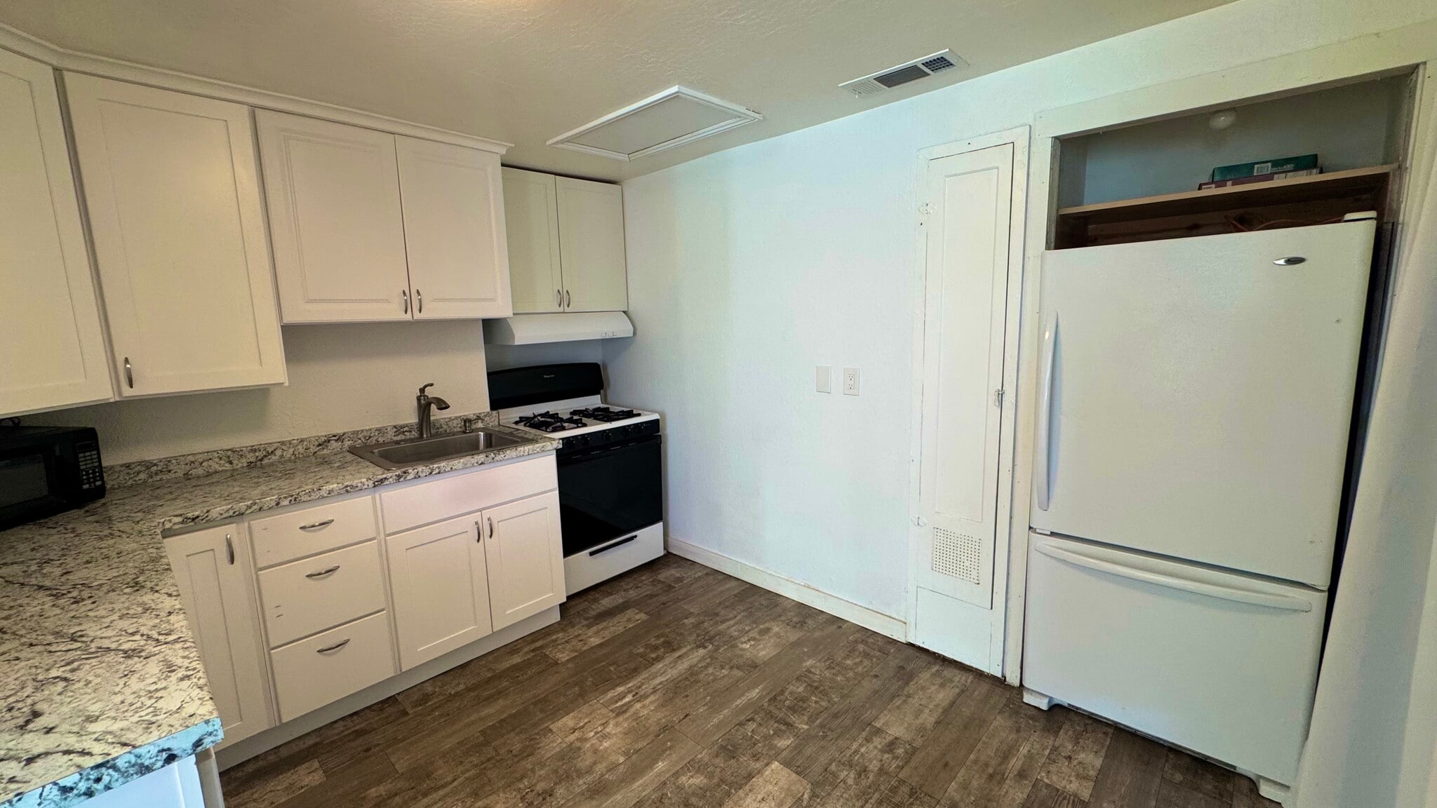 KITCHEN - 5523 San Pablo Dam Rd