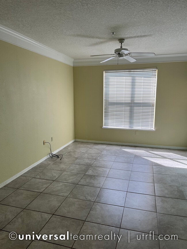 Building Photo - 11520 Villa Grand