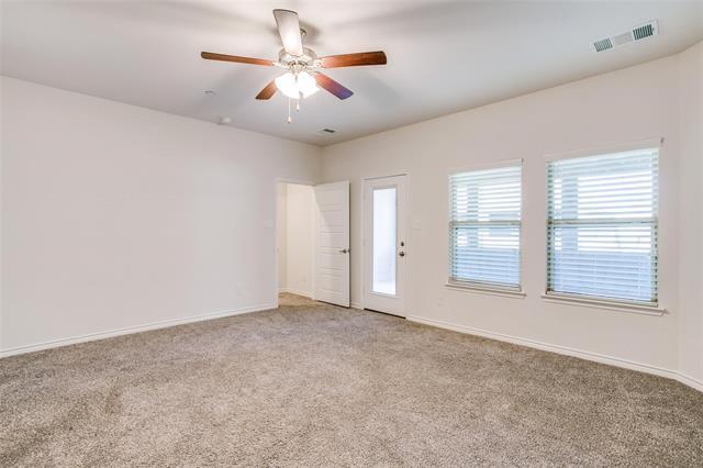 Building Photo - 2435 Klamath Dr