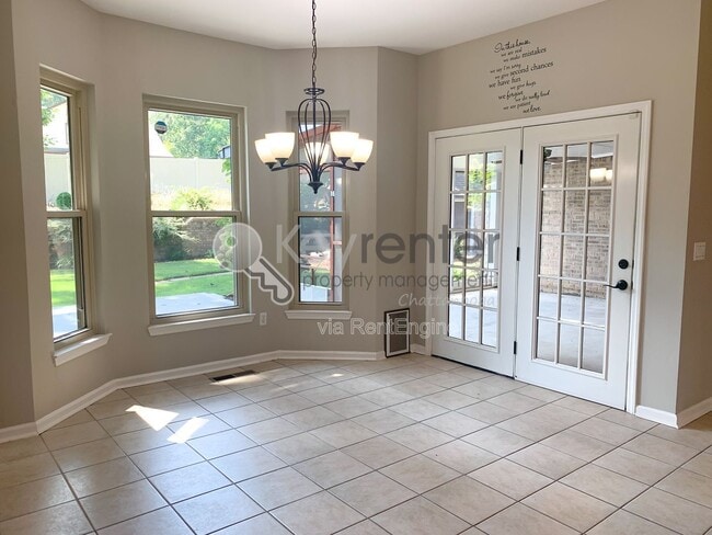 Building Photo - 7716 Royal Harbour Cir