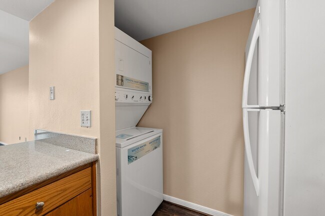 Building Photo - 15575 Marina Dr