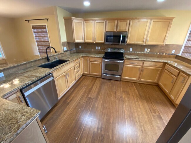Building Photo - 3 Bedroom Corner Lot DuPont Home