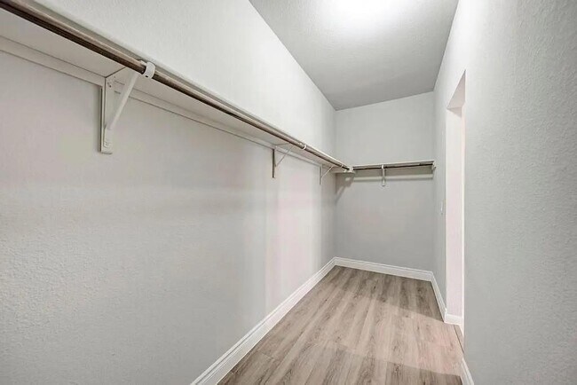 Building Photo - 6713 Branrust Dr