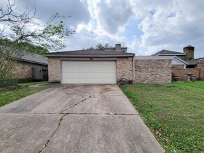 Building Photo - Come and view this open floor plan with much potential. Formal and dining room, granite counters,...