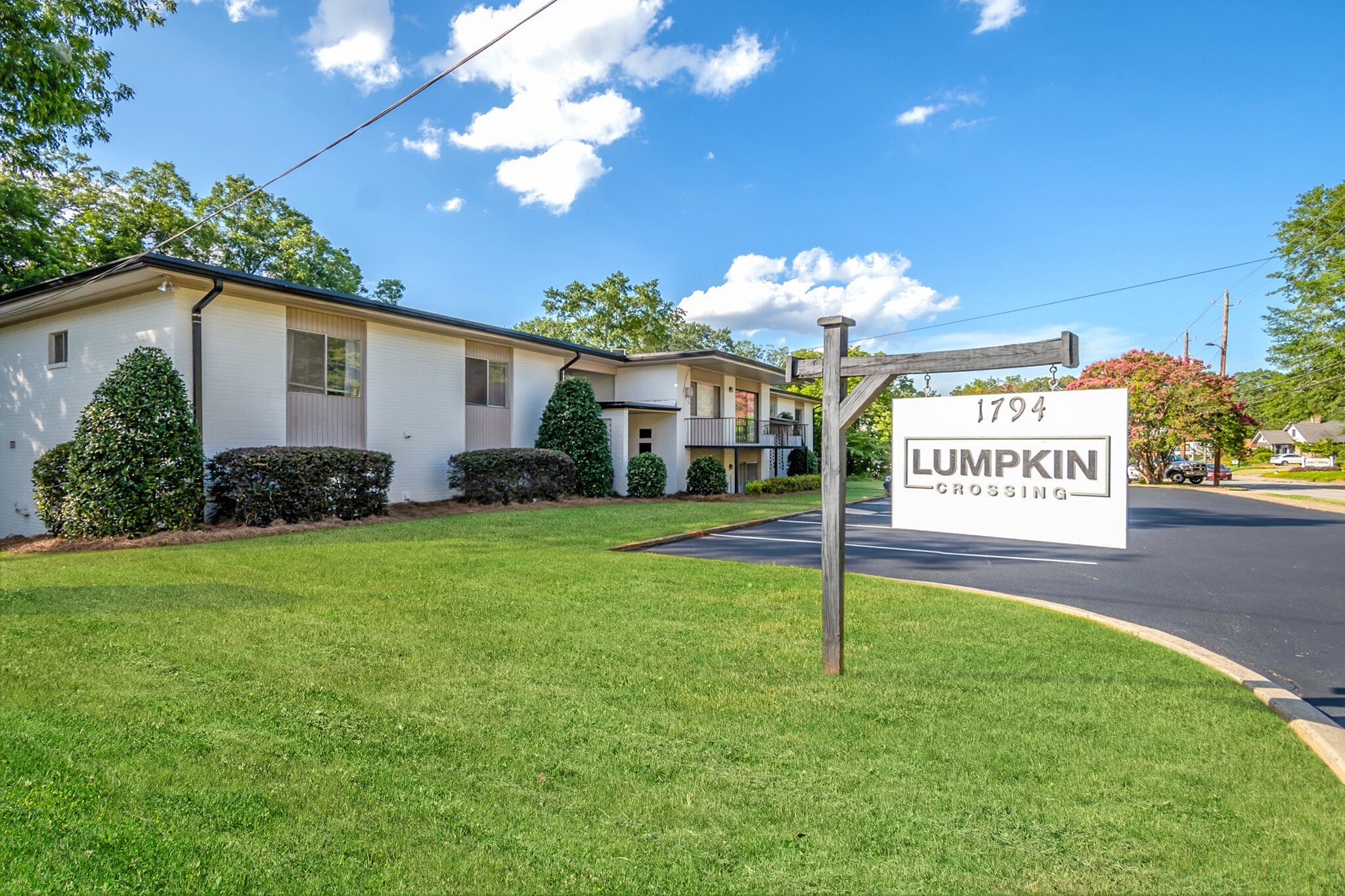 Building Photo - 1794 S Lumpkin St