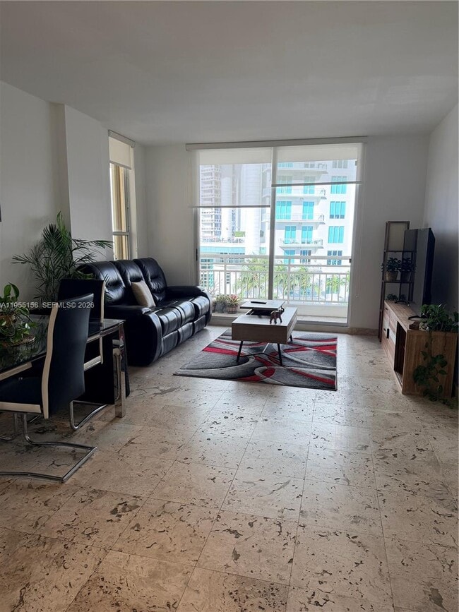 Building Photo - 888 Brickell Key Dr