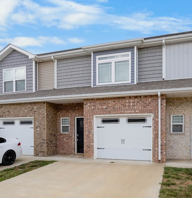 Building Photo - 326 Fallow Cir