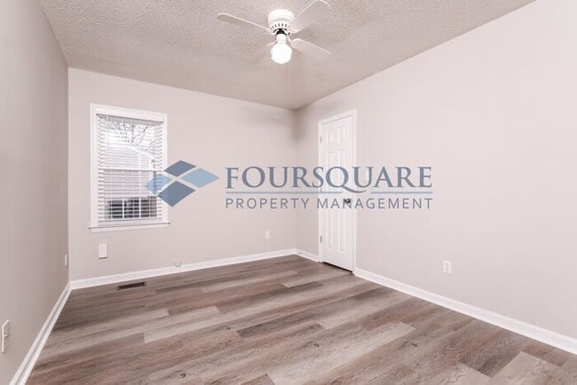 Building Photo - Default