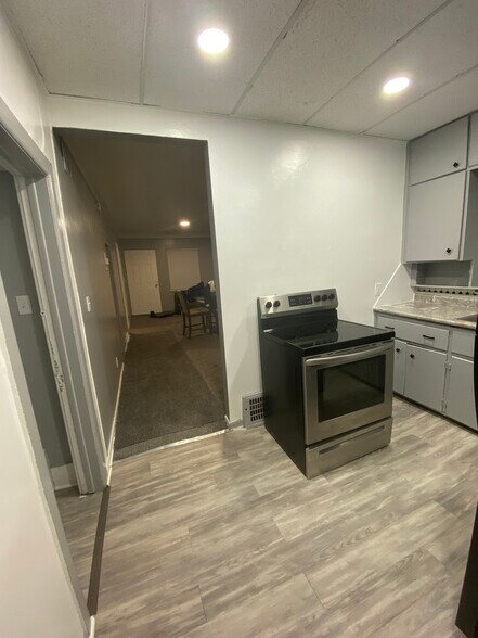 Building Photo - 21 Bellevue St