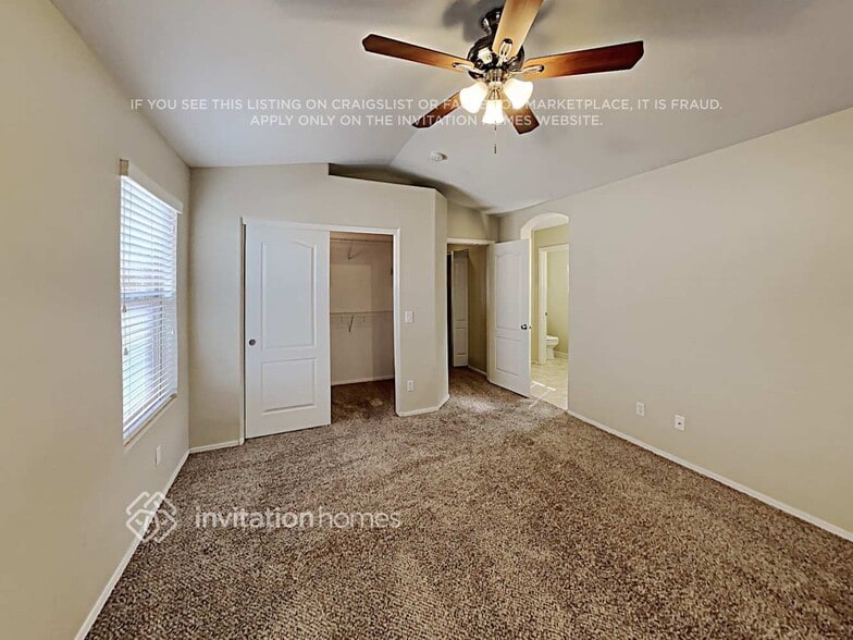 Building Photo - 2133 N 29th Pl