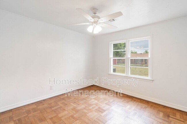 Building Photo - 9412 Britton Cir