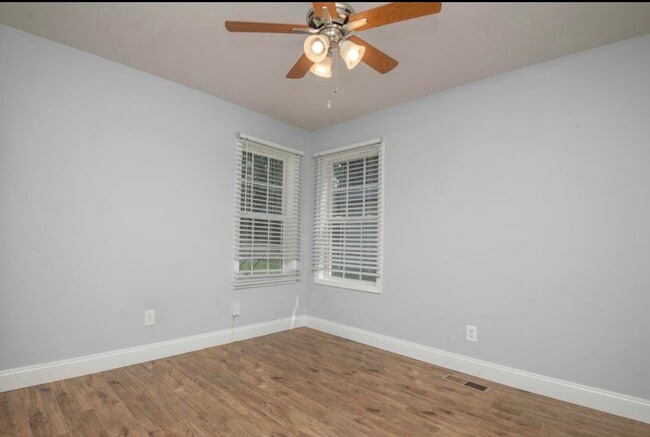 Building Photo - 2515 Wilson Ave