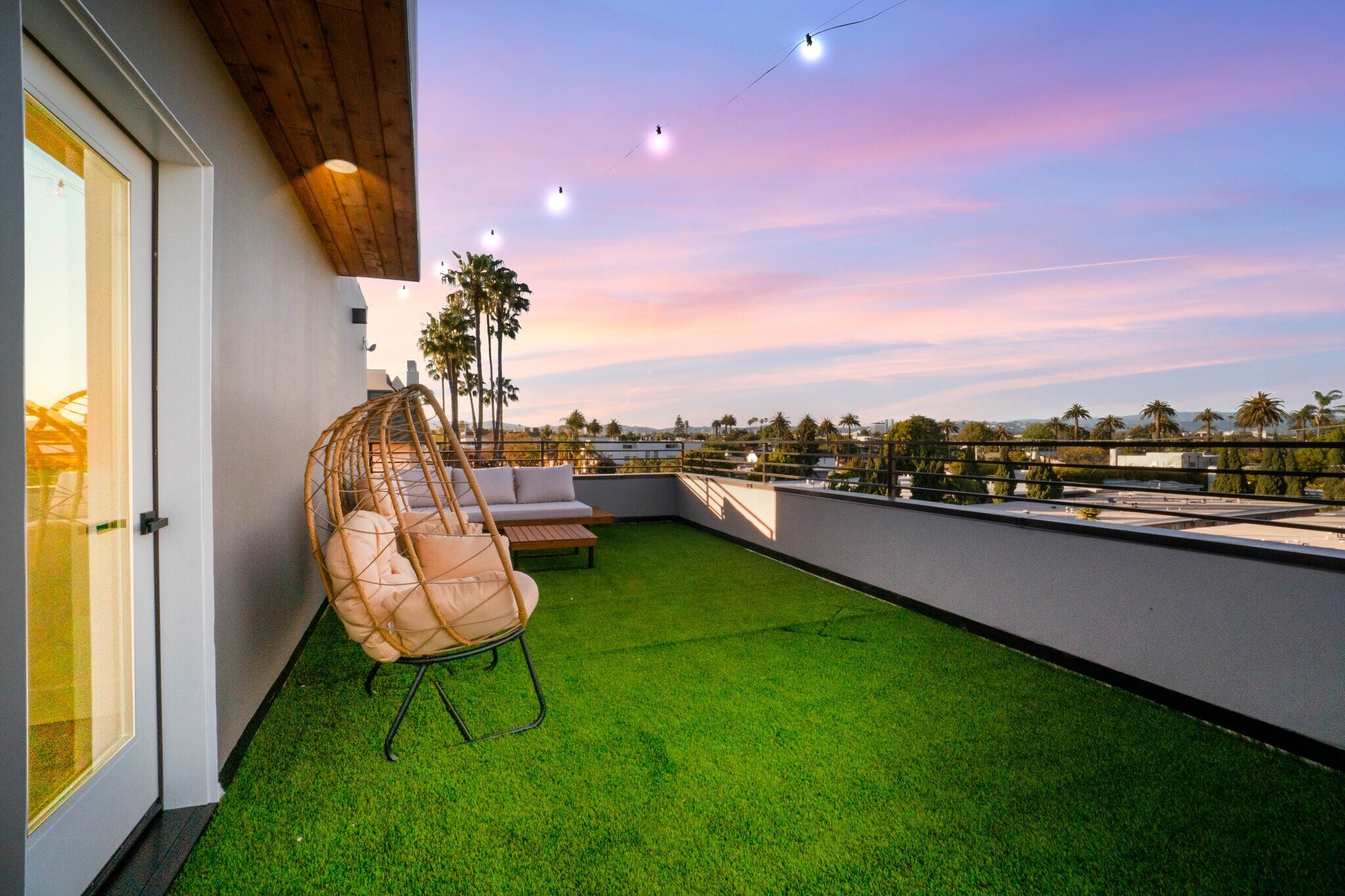 Building Photo - 3917 Inglewood Blvd