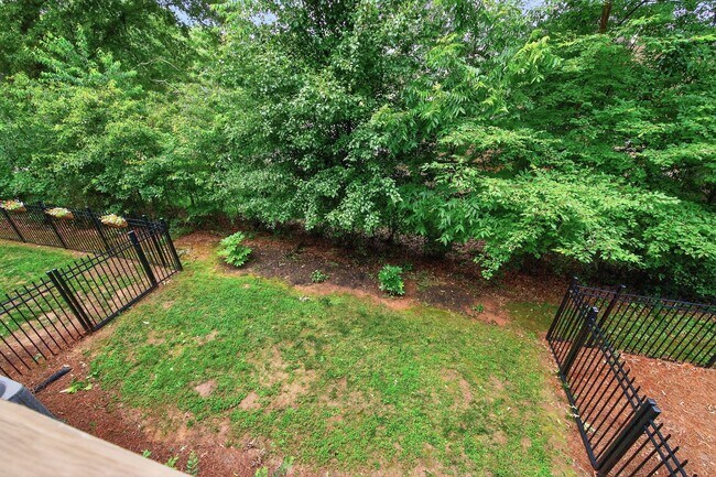 Building Photo - Stunning & Spacious Downtown Kennesaw Townhome 3 Bed 3.5 Bath w/2 Car Garage!
