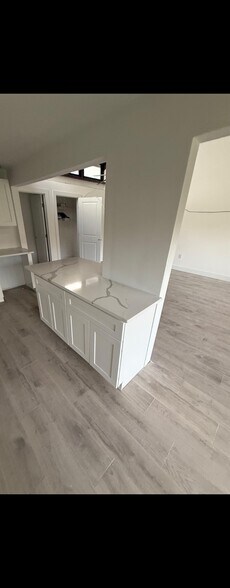 Primary Photo - 500 Park Blvd S