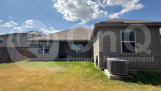 Building Photo - 705 Juneberry Dr
