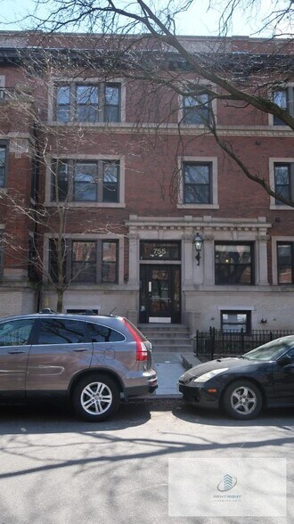 Building Photo - 755 W Buena Ave