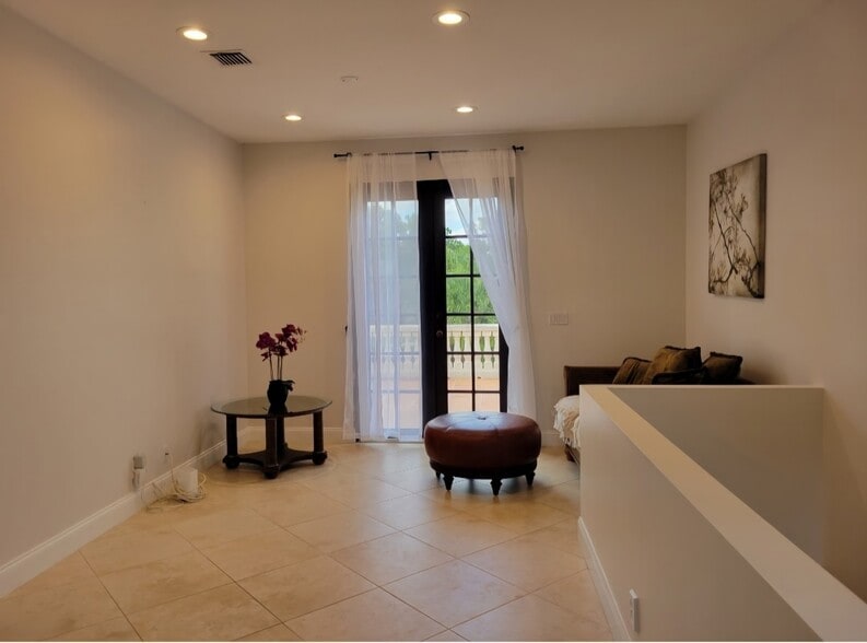 Building Photo - 10608 159th Ct N