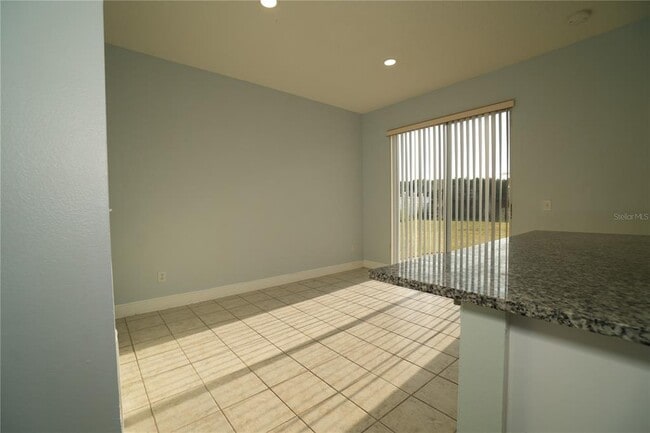Building Photo - 2560 Sage Dr