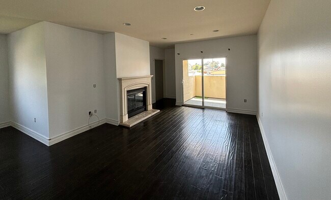 Building Photo - 1409 S Westgate Ave