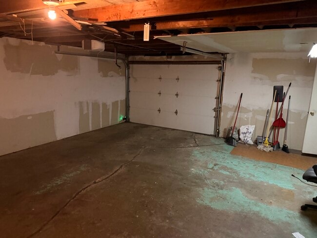 Building Photo - 1367 Burnham Ave