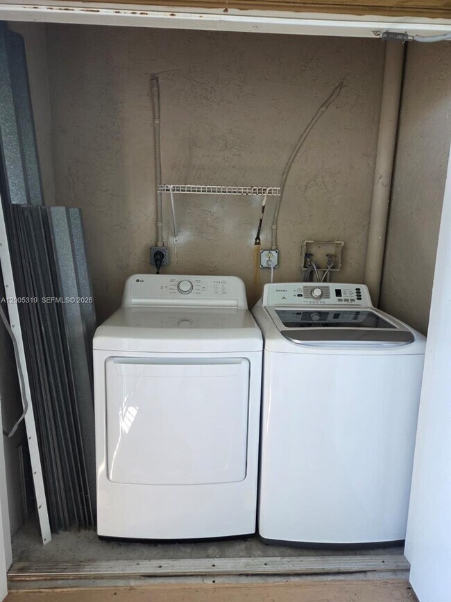 Building Photo - 11730 SW 2nd St