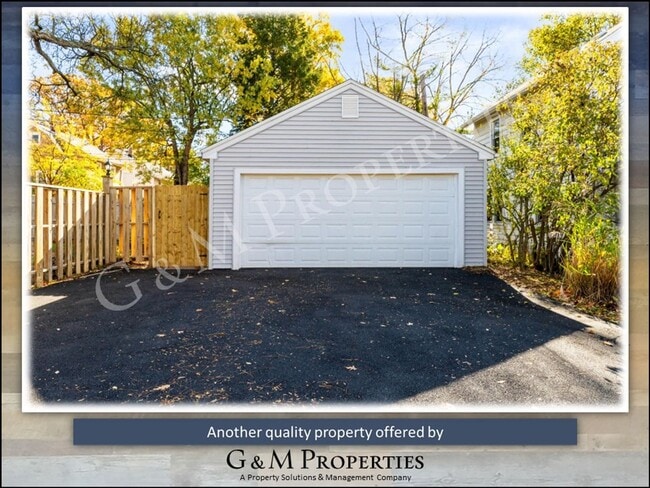 Building Photo - Beautiful 3-Bedroom Home for Rent - Greece Schools!