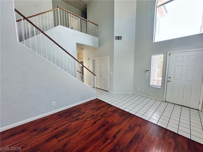 Building Photo - 7216 Winding Creek Dr