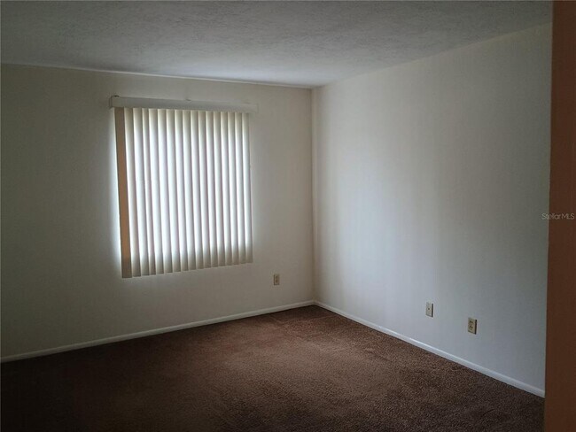 Building Photo - 175 Springwood Cir