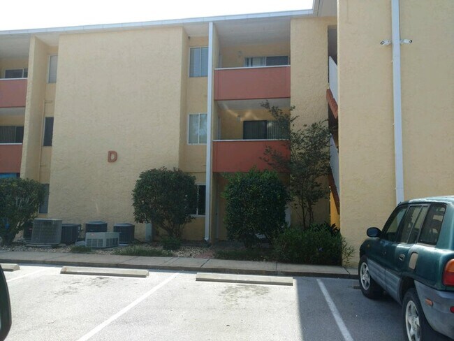 Building Photo - 209 Miracle Strip Pkwy