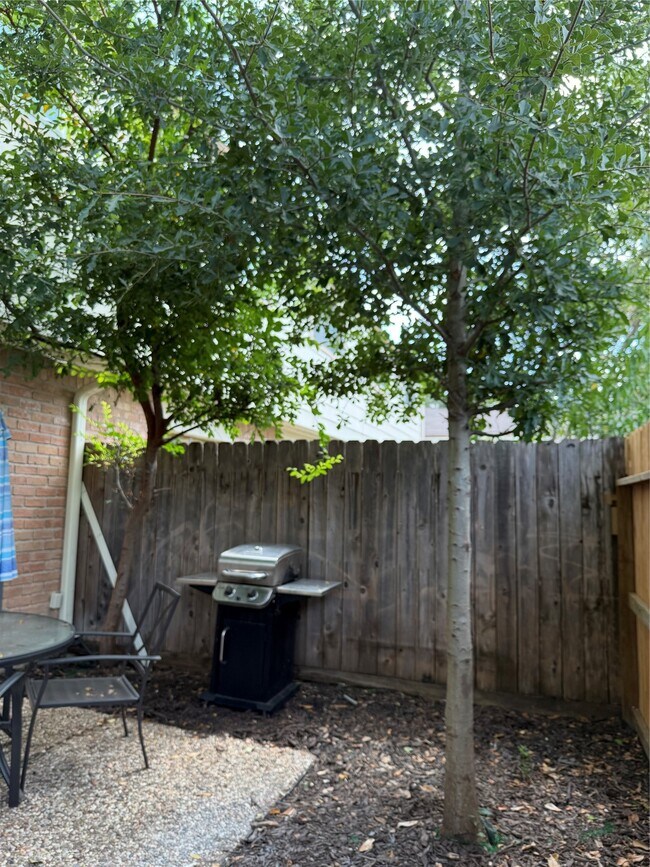 Building Photo - 14567 Still Meadow Dr