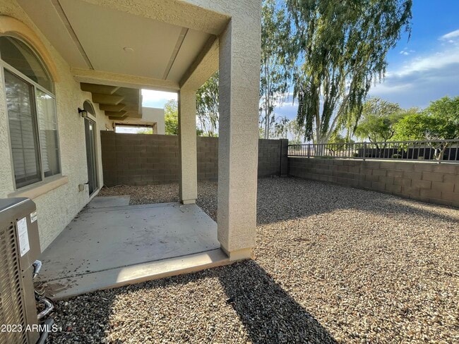 Building Photo - 457 N 169th Ave