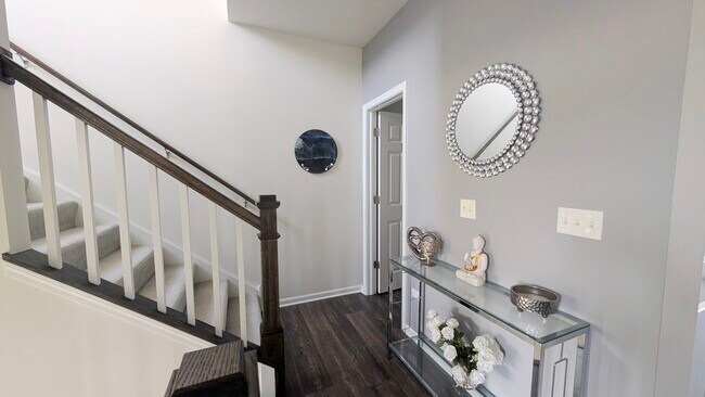 Building Photo - 29W730 Cambridge Ct