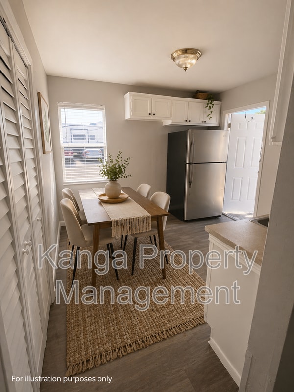 Building Photo - 912 11th Ave N