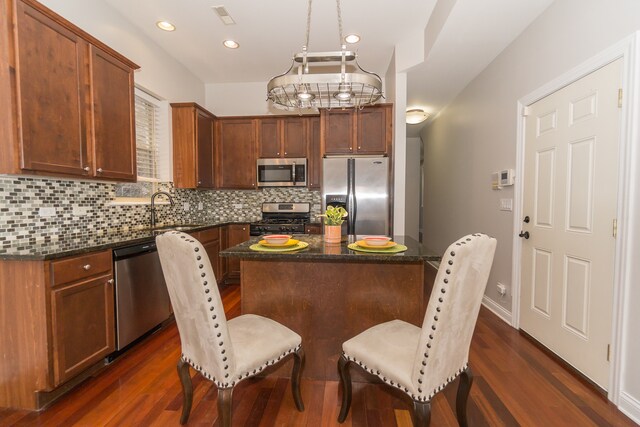 Building Photo - 3440 N Narragansett Ave