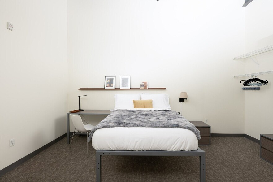 Building Photo - 1125 N 9th St