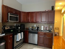 Building Photo - 1826 N Willington St