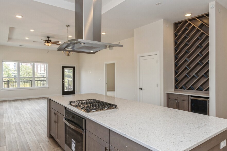 Building Photo - 1953 1st Ave SE