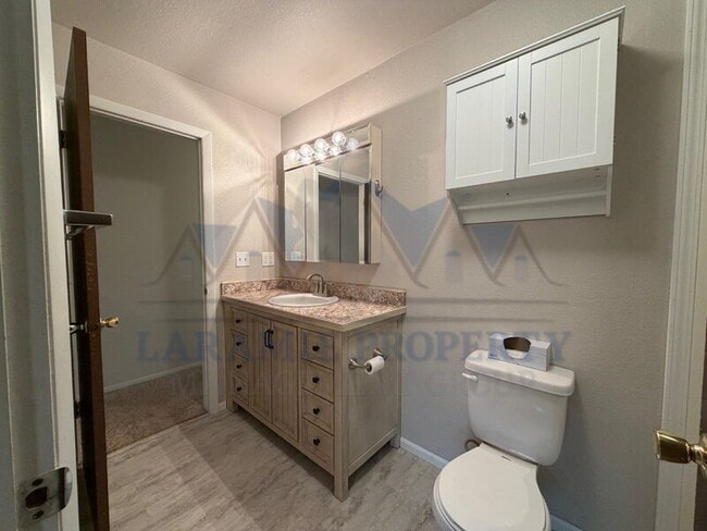 Building Photo - 1080 N 18th St